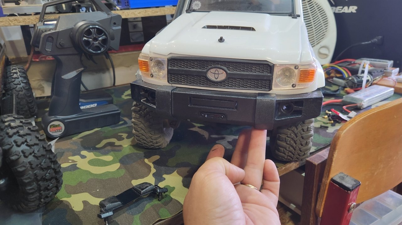 Реставрация бампера на RGT EX86190