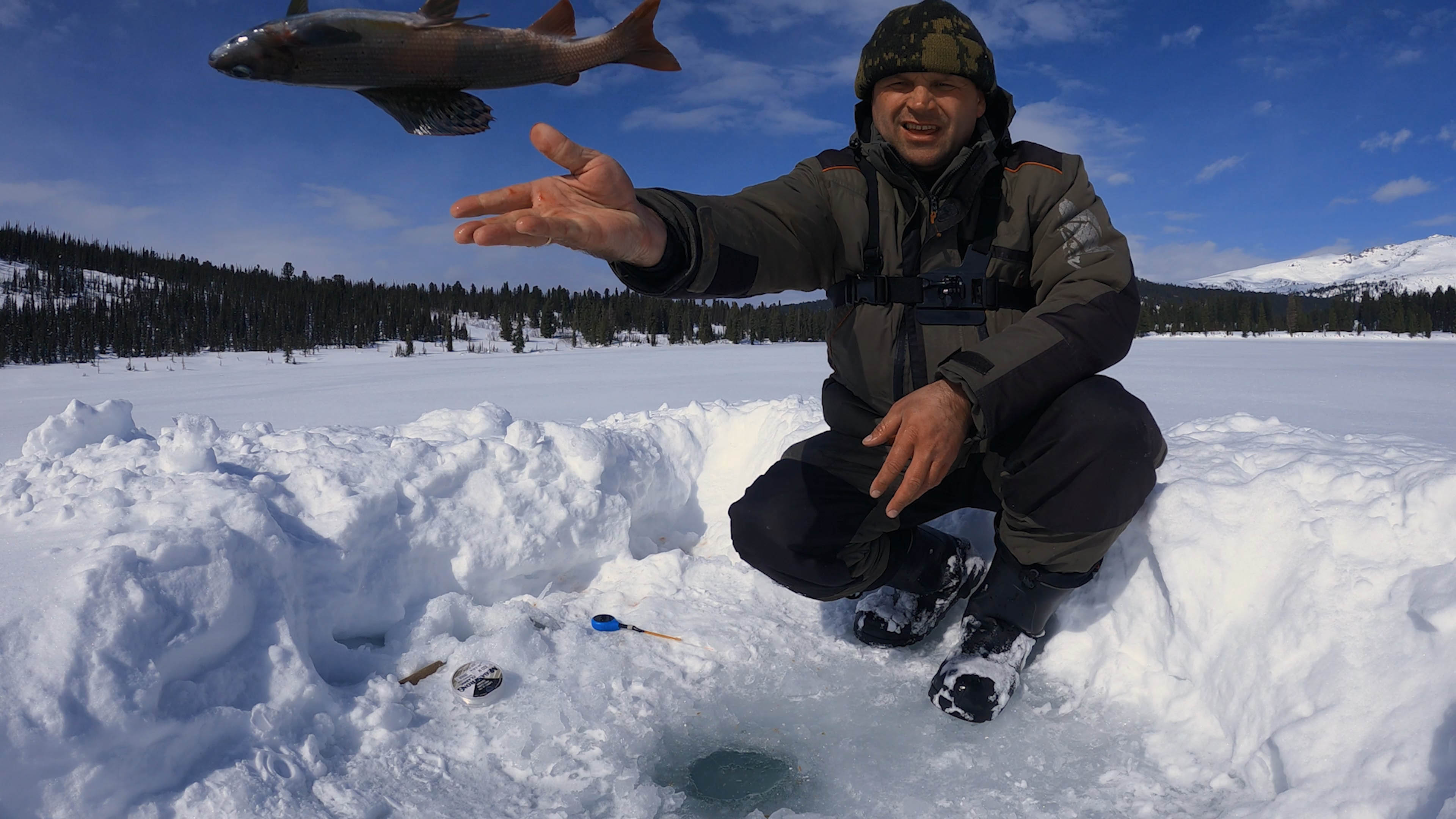 ТАЁЖНЫЕ ВОРИШКИ ОТЖАЛИ У НАС ВЕСЬ УЛОВ часть-1