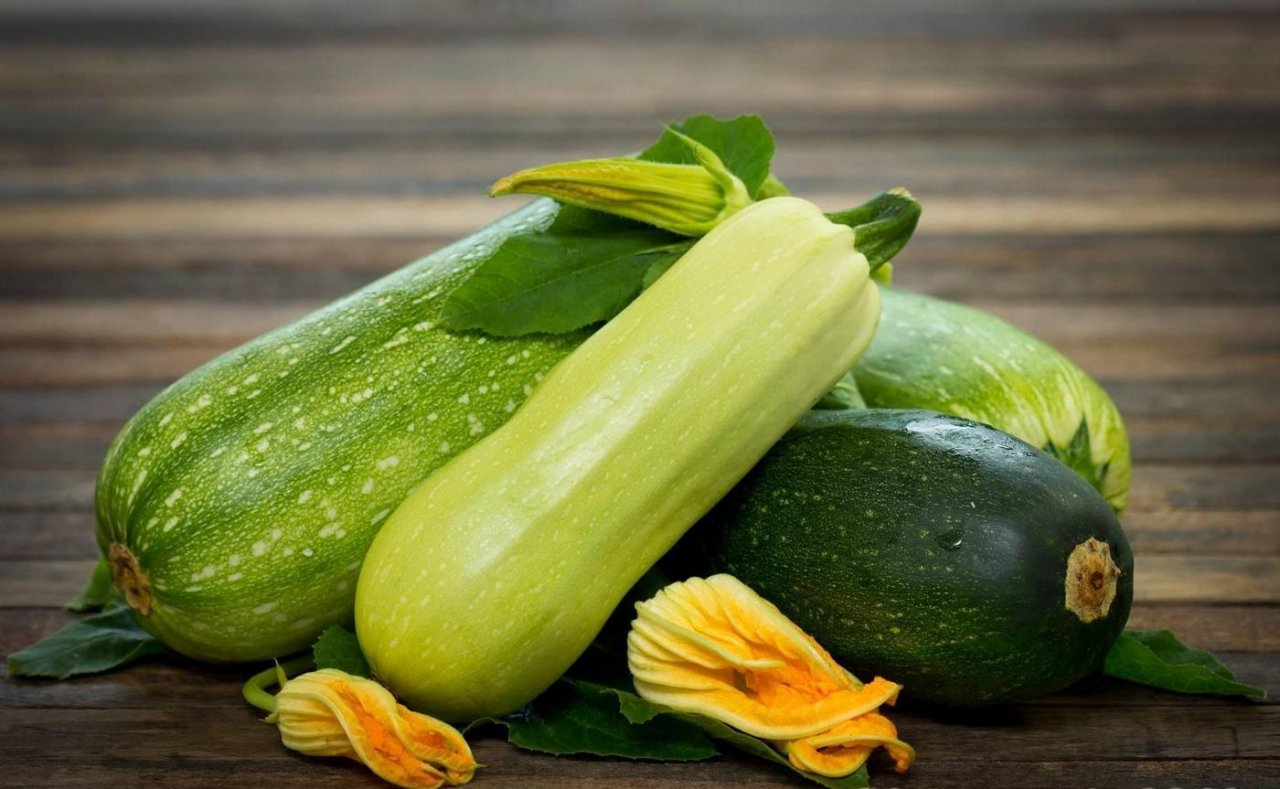 ПОЧЕМУ ГНИЮТ И ОПАДАЮТ ЗАВЯЗИ У КАБАЧКОВ,ПРИЧИНЫ И КАК ЭТО ИСПРАВИТЬ.