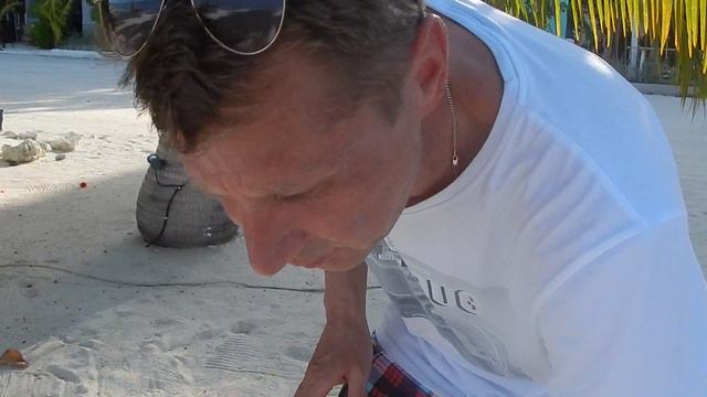 Первый день на Маафуши!Дарю жене цветы)Мальдивы!