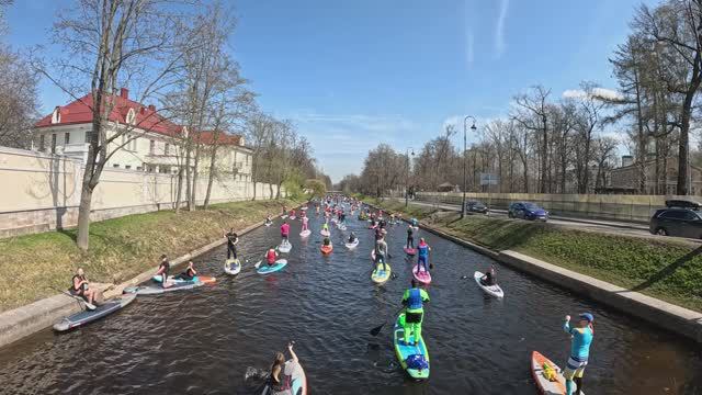 Сапсерфинг (Сапбординг) в России, Санкт-Петербург. Видео для начинающих. Открытие сезона 29.04.2024