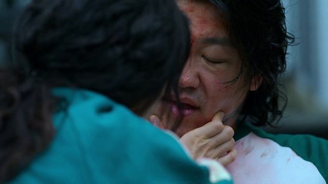 Игра в кальмара 1 сезон 4 серия Будь в команде