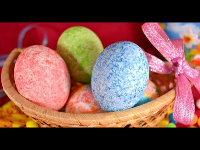 Как покрасить яйца к Пасхе в рисе
