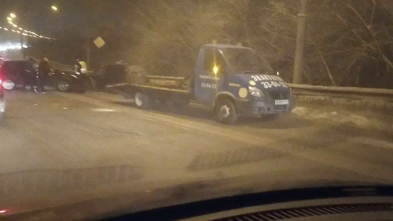 07.01.2021. Авария. ДТП. Спуск . Заводское шоссе. Новокузнецк