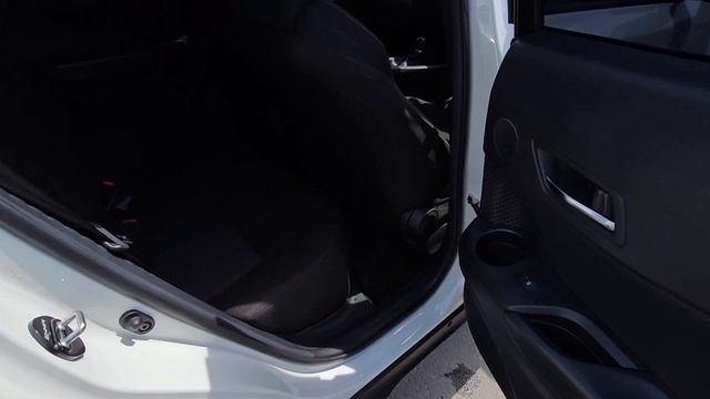 Toyota C-HR сам привёз из Японии