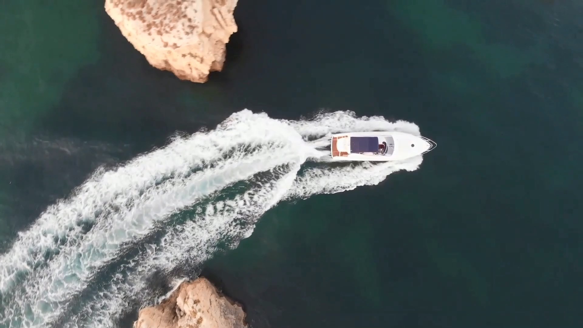 Скоростной катер с дрона
