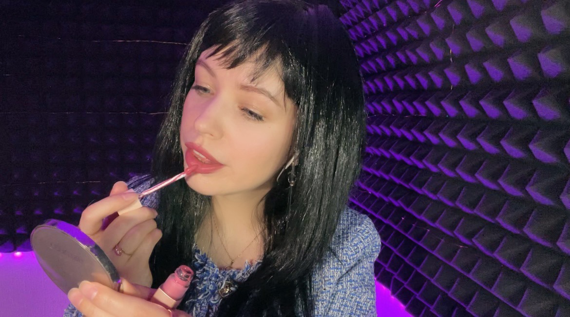 АСМР токсичная подруга сделает тебе макияж