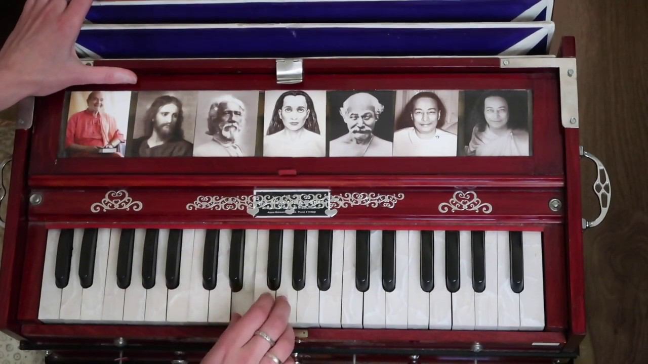 Shri Guru Sharanam Namo. Чанты, сhants. Как играть, how to play. Физгармония, harmonium.