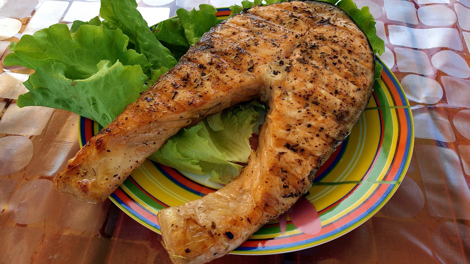 Стейк из лосося (семги) на гриле. Вкусная семга.