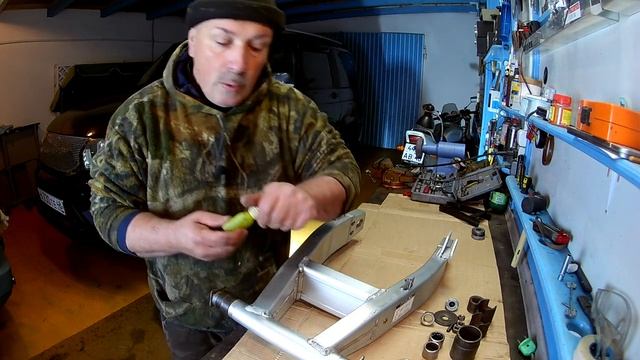 Ремонт маятника Ямаха xjr 1200 ПОДРОБНО !!!.mp4