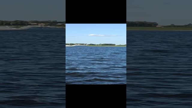 Паромная переправа в городе Мышкин. Красивый вид на Волгу.