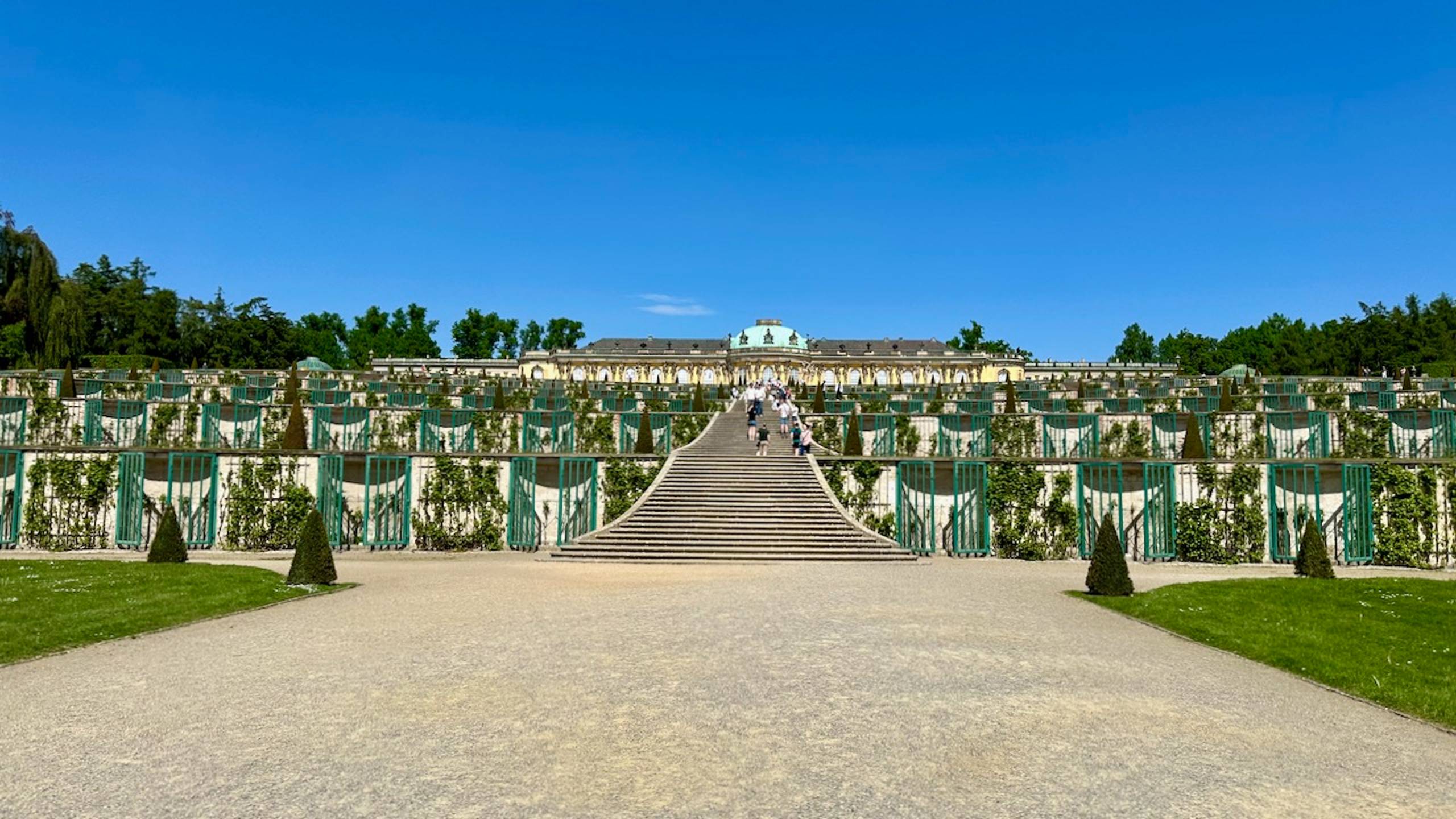 Беззаботный день в беззаботном Сан-Суси