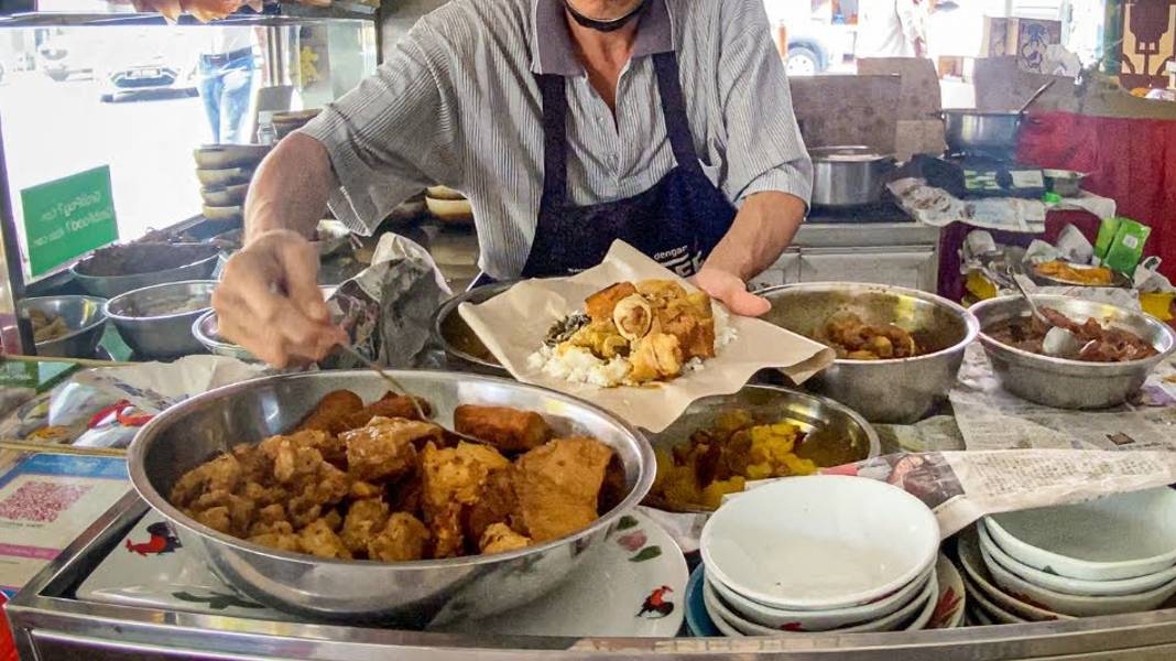 Малазийская уличная еда. Ночной рынок продуктов питания. Telegram : Уличная Мира / Street Food