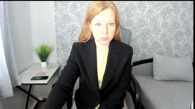 Кто будет платить НДФЛ с заработной платы 13%, а 15 %  ?