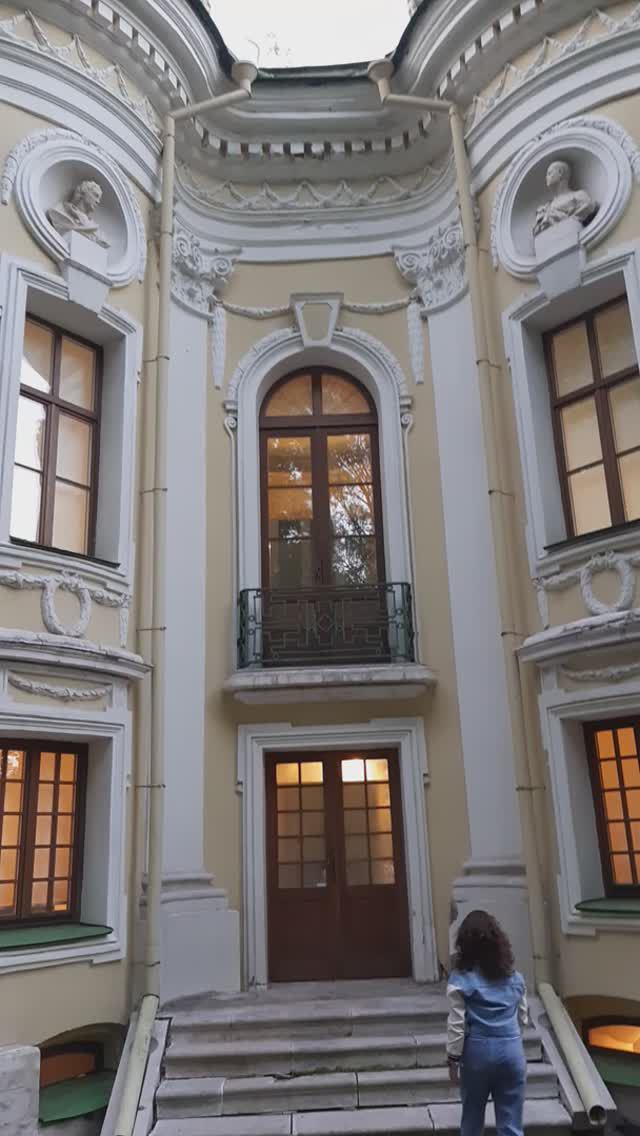 Павильон ЭРМИТАЖ - снаружи...