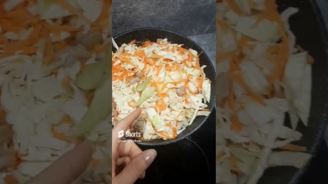 Капуста с индейкой, вкусно? и НИЗКОКАЛОРИЙНО??