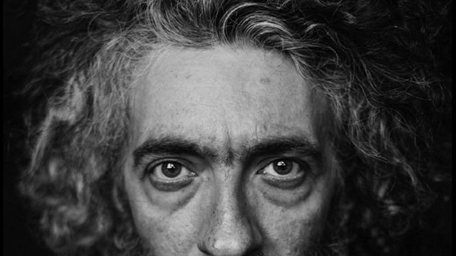 Переведи меня через майдан