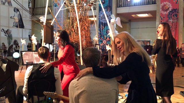 Перфоманс открытия фестиваля  "ВСТРЕЧИ В РОССИИ"2022 (4)