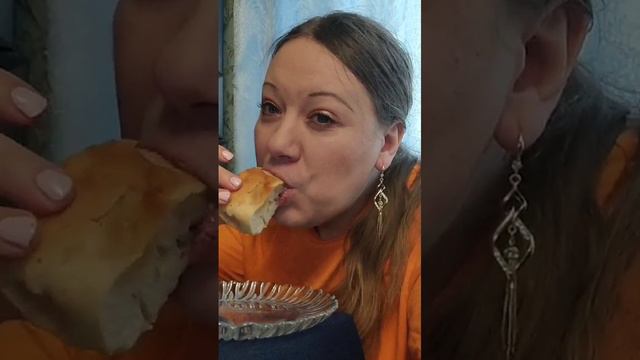 МУКБАНГ ВКУСНАЯ ШАРЛОТКА