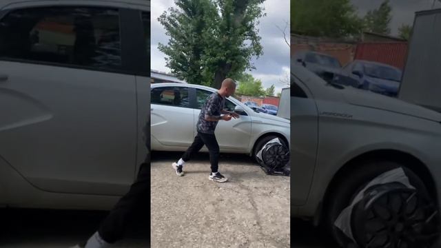 Lada Vesta на примерке дисковв 17-ом диаметре #примеркадисков #ladavesta