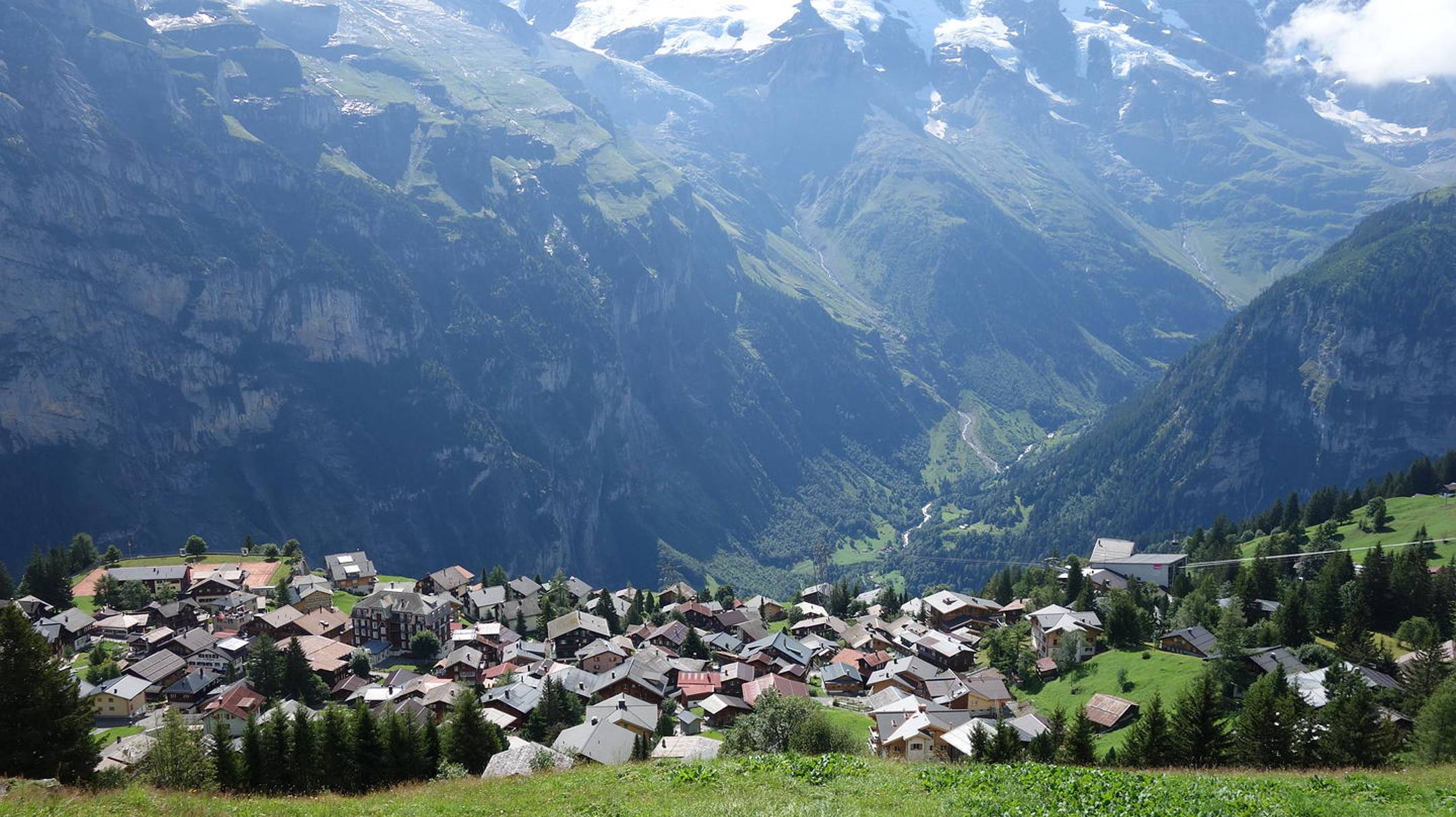 Муррен - Пешеходная экскурсия по швейцарской деревне в очаровательной Швейцарии - видео в 4k