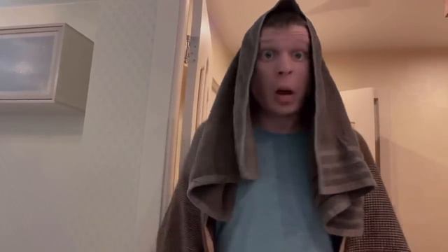 Новогодний переполох_ (часть 3) Поймали Деда Мороза🎅.