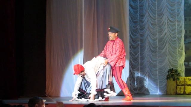 Дуэт из оперетты "Бабий Бунт". Исп. Л. Цыпина И А. Семивражнов.