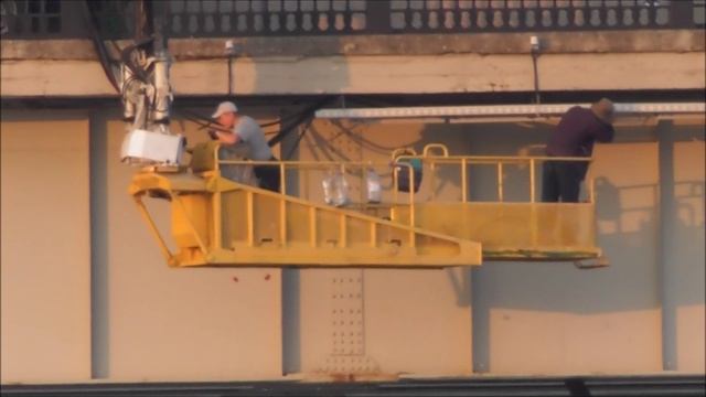 Отважные ремонтники моста Александра Невского в Великом Новгороде 19.08.2022