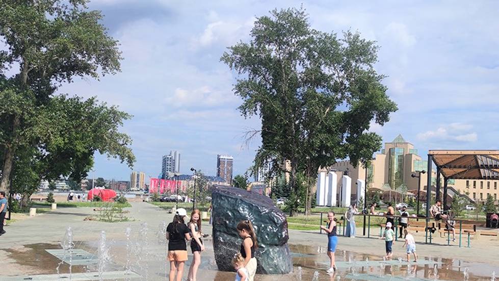 Челябинск красивый город, парки,скверы,красивая набережная. 21.06.2024г.