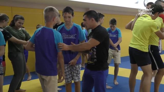 Артек 2016. Легенды самбо на артековском татами.mp4