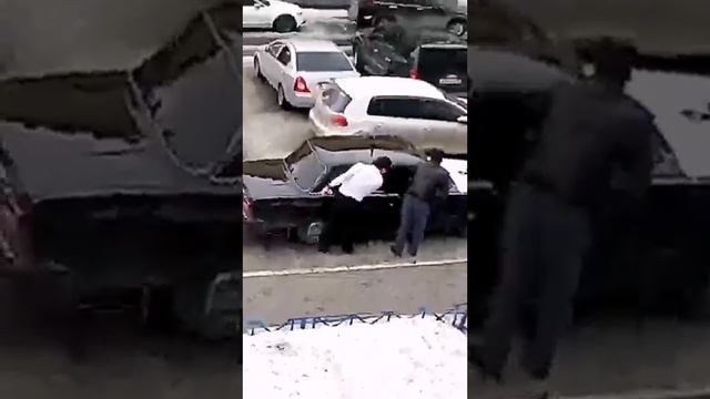 В одном из дворов Сургута открыли стрельбу в воздух во время свадьбы