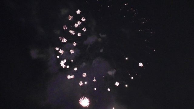 Праздничный салют. Стадион "Восход" г. Челябинск. 16.07.22