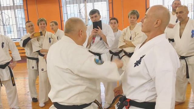 Бункай № 10 Освобождение от захвата ката Пинан соно ни - от шихана Танюшкина А.И. Осенняя школа СЗФО