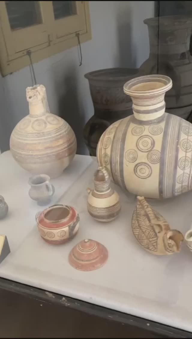 Археологический музей
в стенах современного монастыря Св. Варнавы . Турецкий Кипр