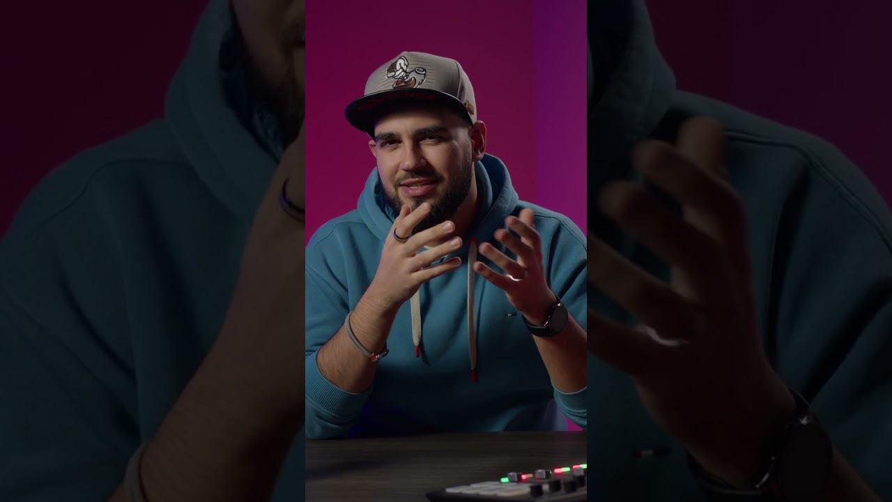 Используй телефон с фонариком, чтобы найти скрытую камеру! #kaspersky #слежка