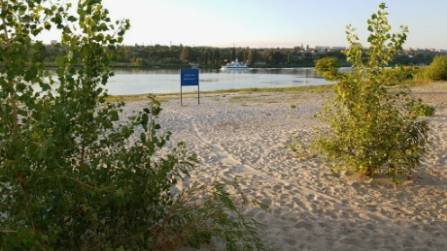 Видеообзор базы отдыха / турбазы Семейный пляж по ул. Левобережная, при выезде из г. Ростов-на-Дону