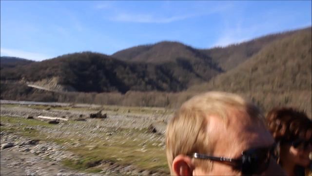 Сочи. Река Шахе. Переправа к 33 водопадам.