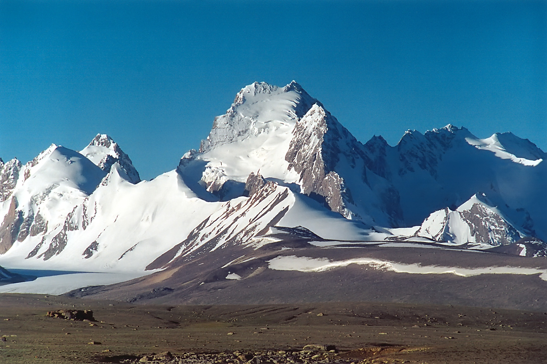 Полёты наяву. Часть 1. Кызыл-Аскер (2010 г.)