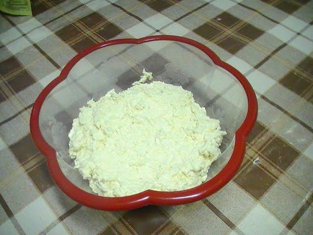 Сырный салат!Готовит папа!