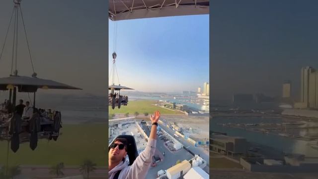 Dinner in the Sky — это захватывающий дух ужин или обед в небесах #Dinner in the Sky