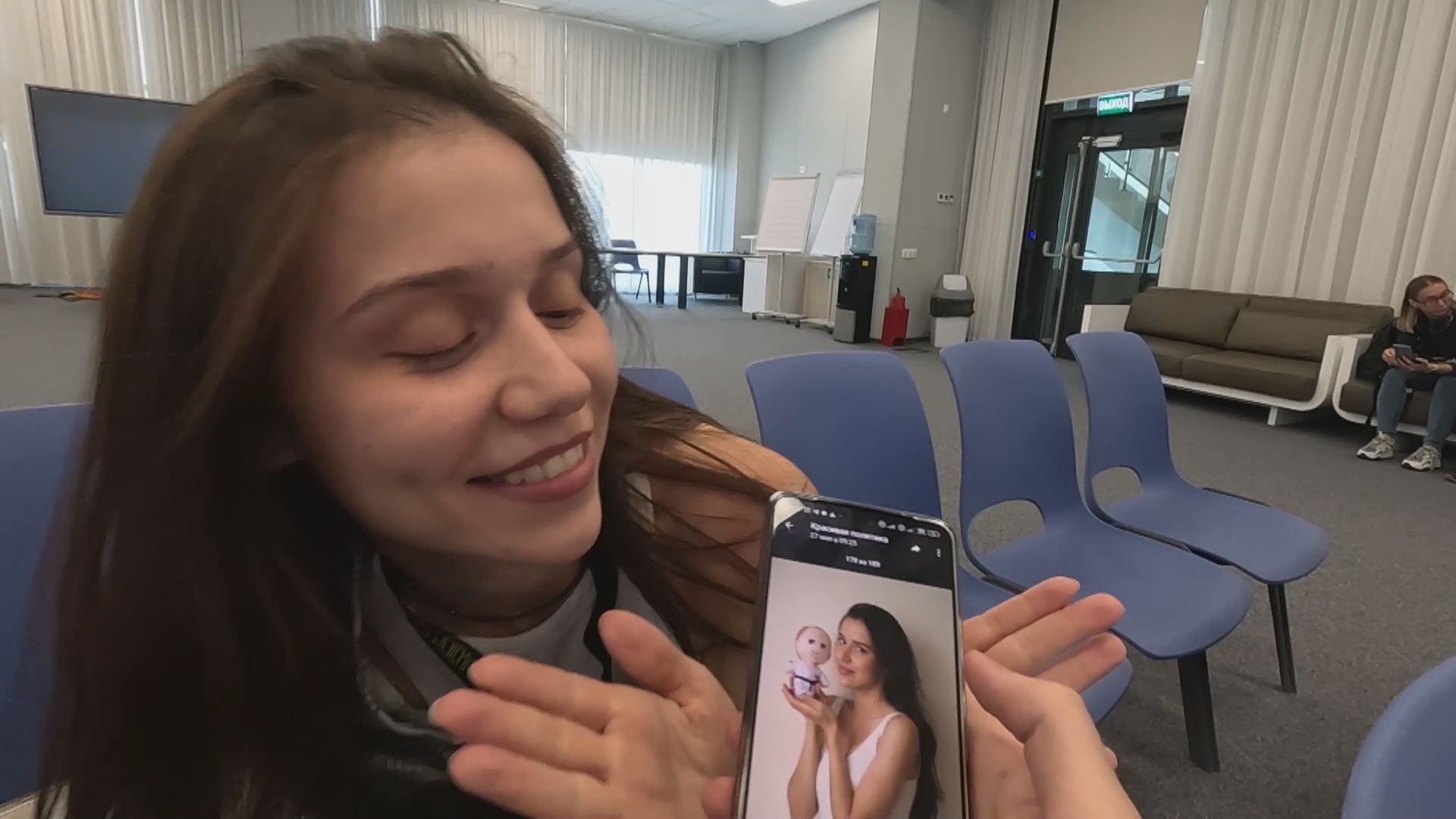 Мастерская RT - день 3.ч.2. Запись на открытый микрофон и интервью в очереди с @krasivaya_politika