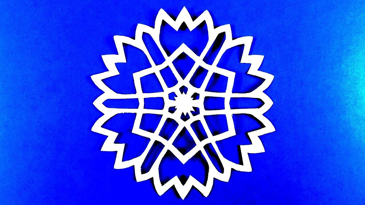 Как сделать снежинку из бумаги своими руками. Снежинка из бумаги.mp4