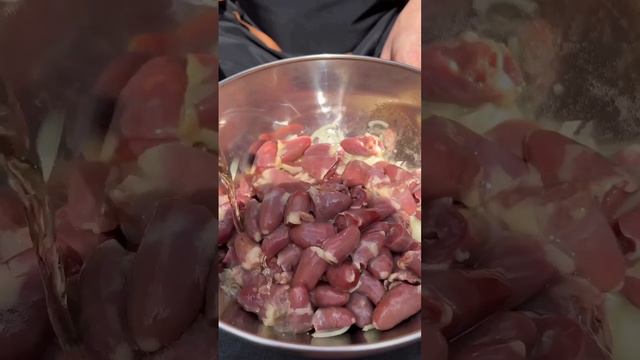 Шашлык из куриных сердечек на мангале: просто и вкусно!