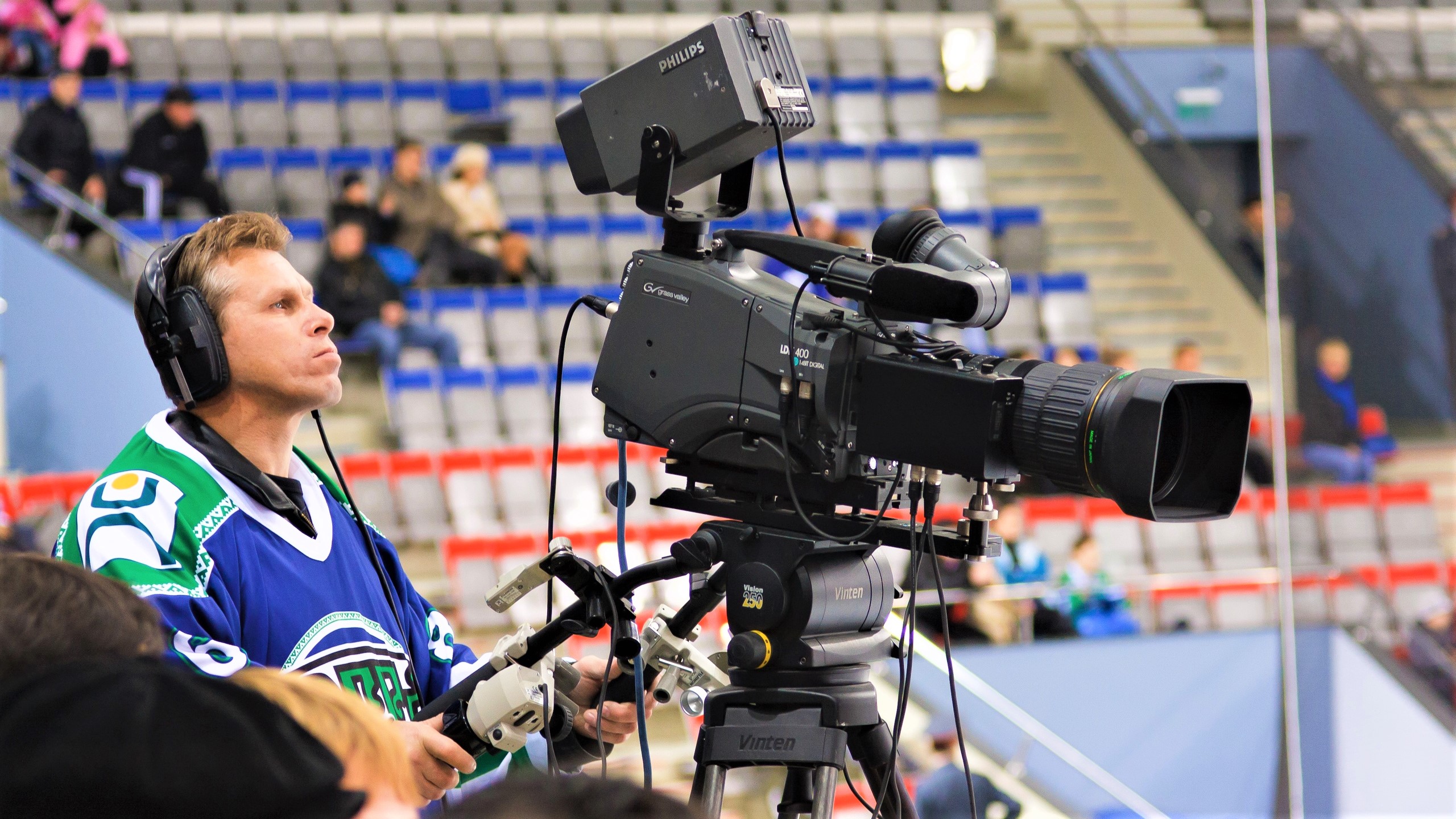 ОТРК «Югра» в прямом эфире покажет хоккейный матч «Югра» - «Молот»