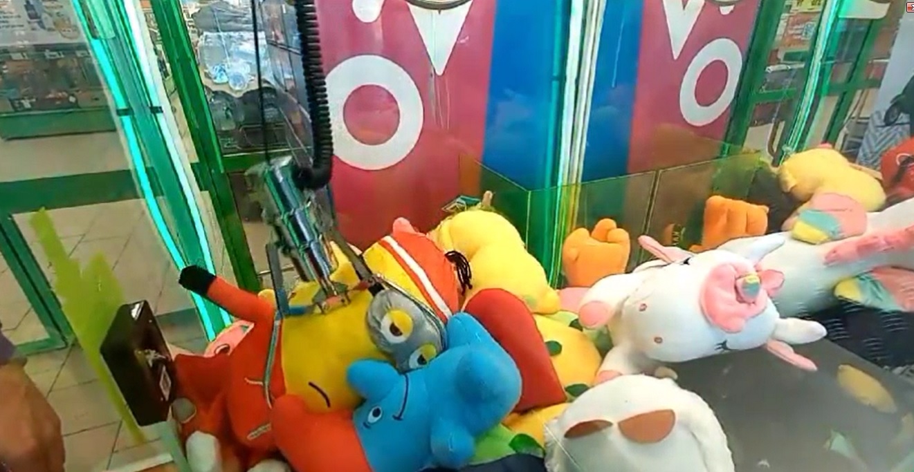 Хватайка / Аппарат с Игрушками / #74 / Охотимся на огромного  Миньона и сердце.