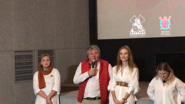 На пресс-показе комедии «Золотые соседи» (4)