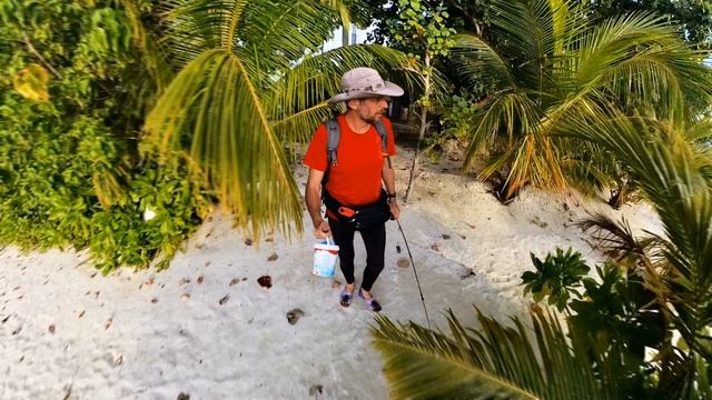 Мальдивы остров Дангети, пешком до рыболовного места 1,5 минуты