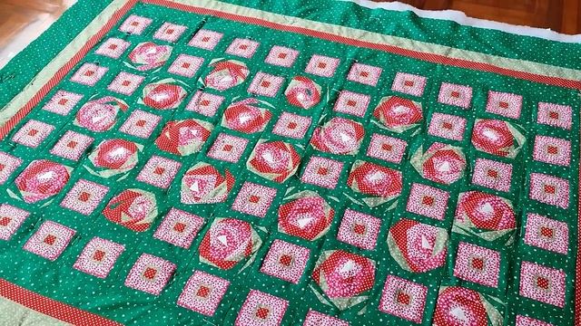 Начала стягать одеяло . Процесс пошел