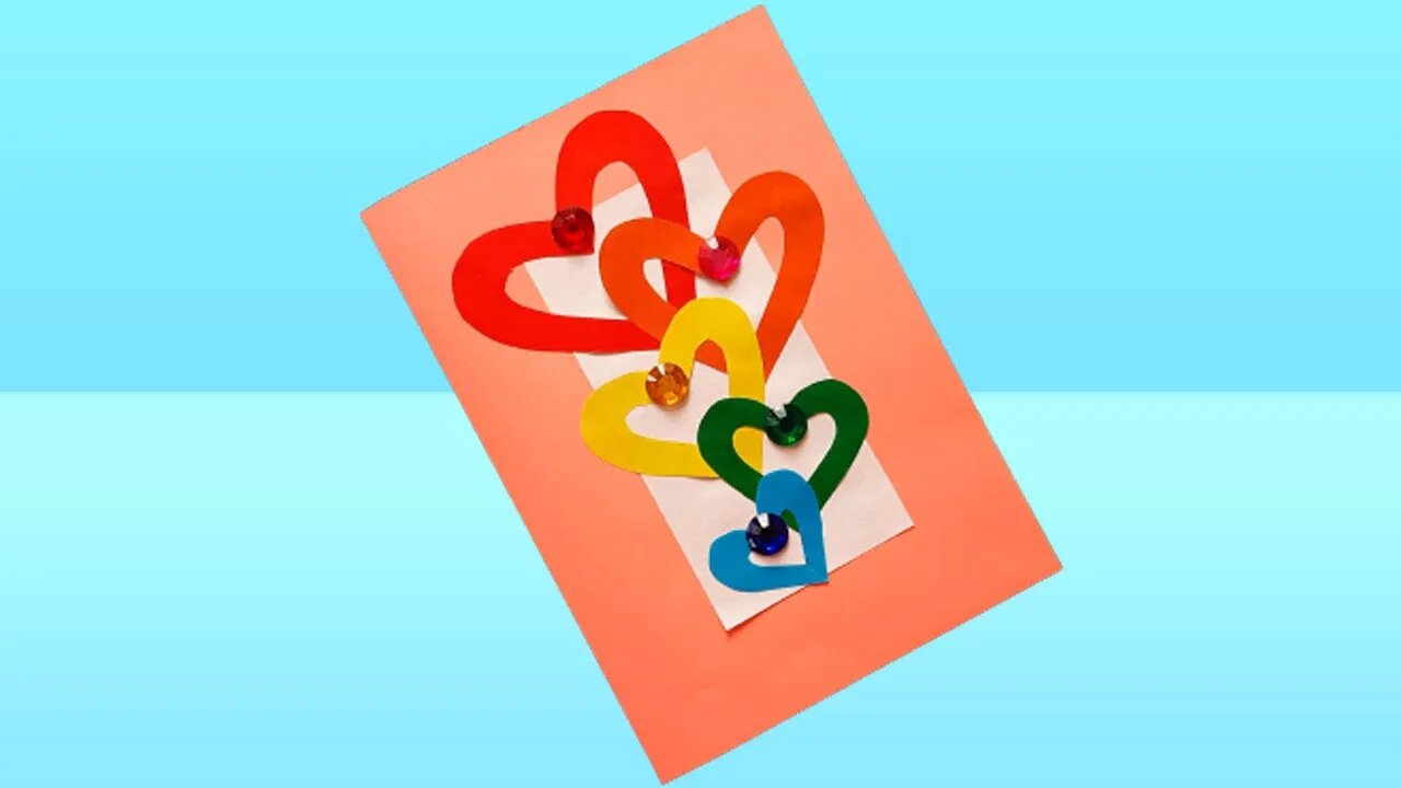 Красивая открытка в сердечками внутри своими руками