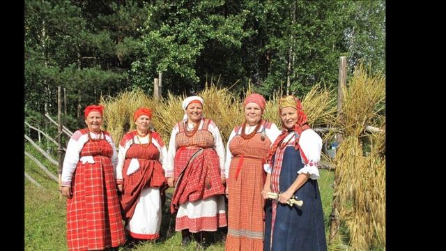 "БЕЛОЛИЦА, КРУГЛОЛИЦА"... (Фото цикла "Русский Колорит" - Русский Народный Хор им. Пятницкого)